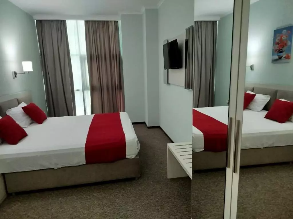 Green Tower Hotel